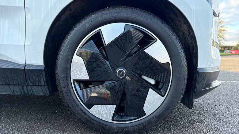 Volvo EX30 315kW Twin Motor Performance Plus 69kWh 5dr Auto Electric Estate